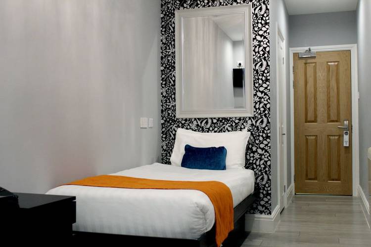 Single room NOX Lancaster Gate London