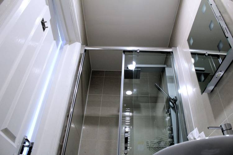 Twin room NOX Lancaster Gate London
