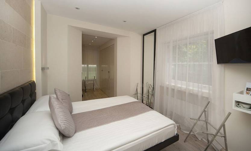 Studio: double NOX Kensington London