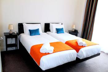 Twin room NOX Lancaster Gate London