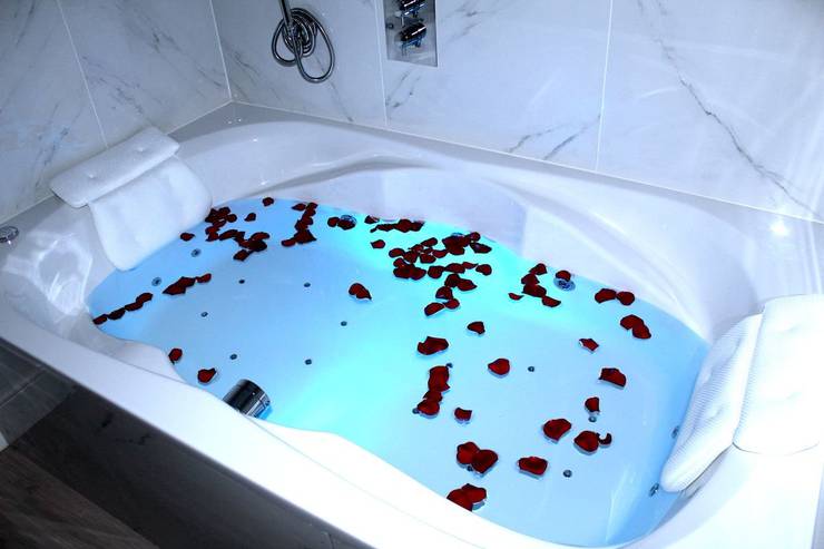 Signature jacuzzi studio nox hotels | lancaster gate london Signature jacuzzi studio nox hotels | lancaster gate london