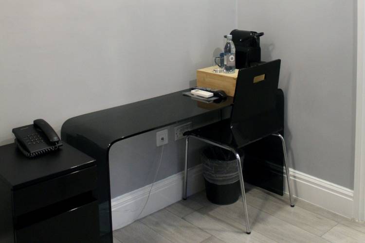 Single room NOX Lancaster Gate London