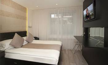 Studio: double NOX Kensington London Studio: double NOX Kensington London