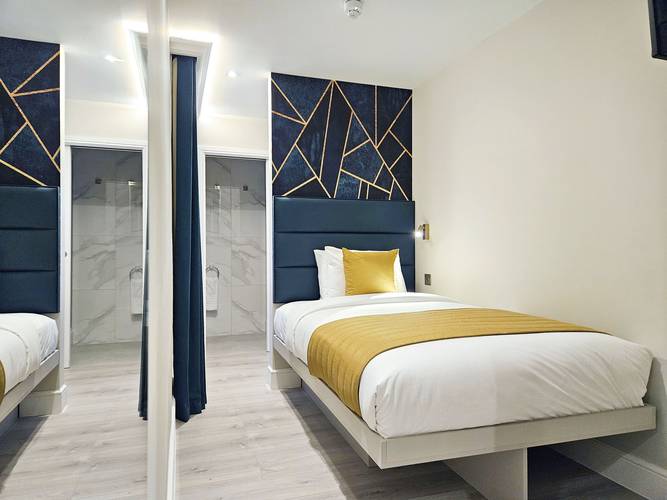 Single room  NOX Paddington London