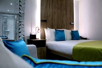 Signature jacuzzi studio nox hotels | lancaster gate london Signature jacuzzi studio nox hotels | lancaster gate london