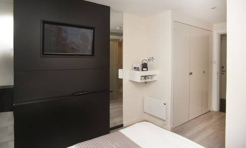 Studio: double NOX Kensington London