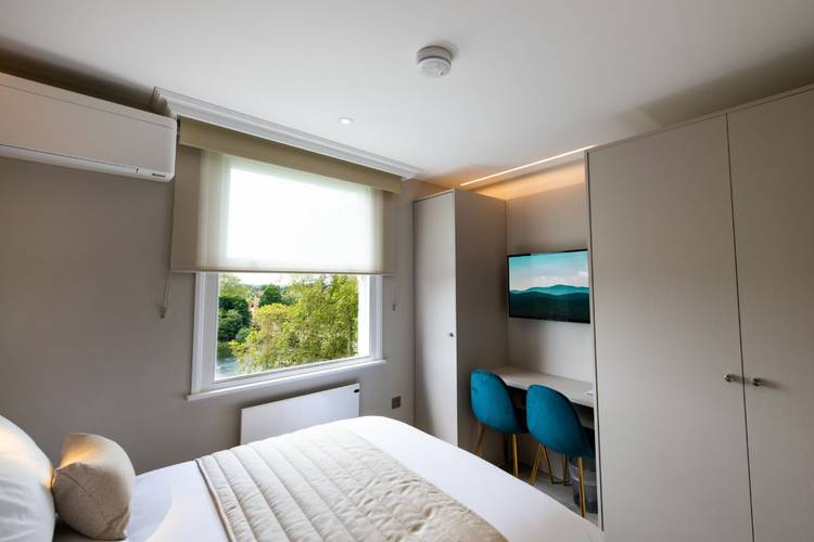 Double studio river view NOX Richmond London