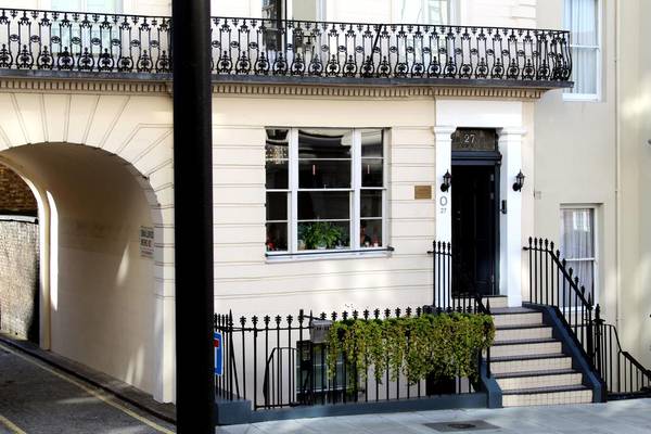 Facade NOX HOTELS | Paddington in London