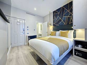 Double room  NOX Paddington London