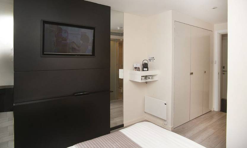 Studio: family deluxe (2 bedroom) NOX HOTELS | Kensington London