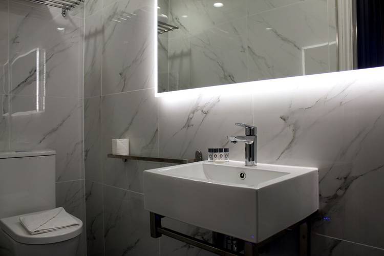 Single room NOX Lancaster Gate London