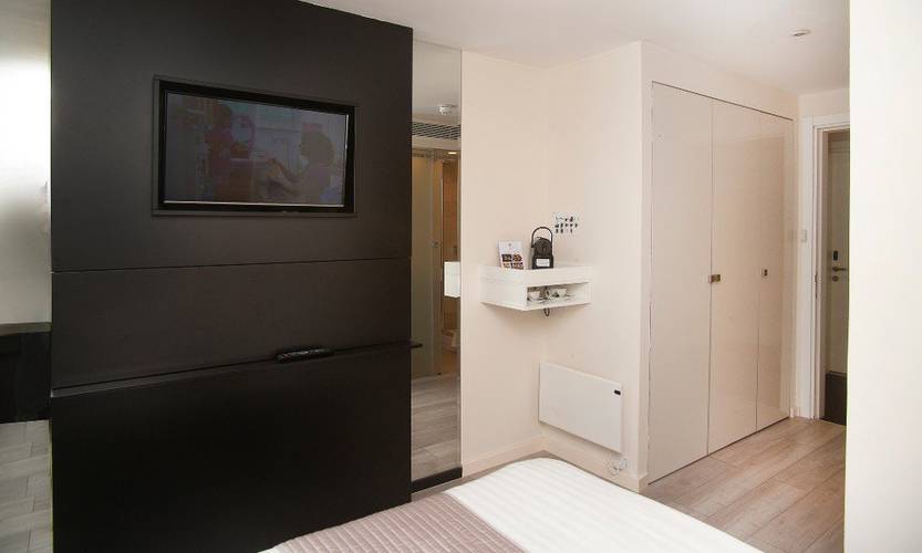 Studio: triple NOX Kensington London