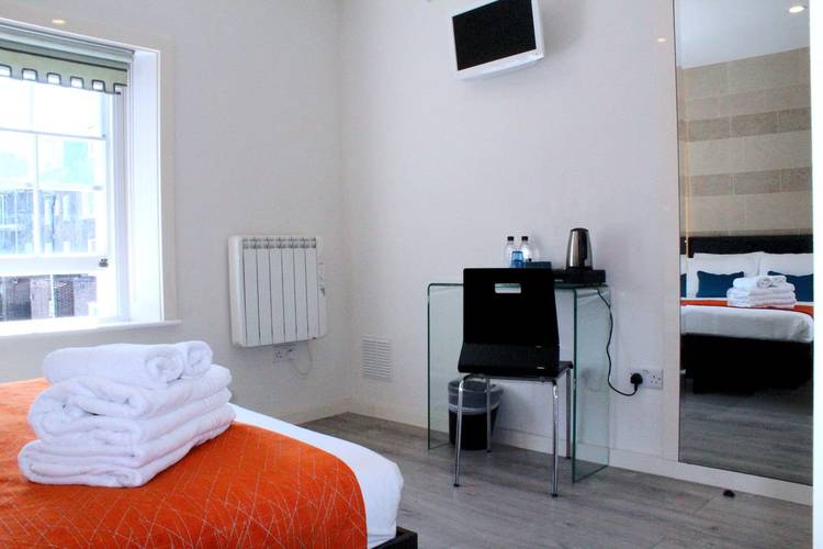 Double room NOX Lancaster Gate London