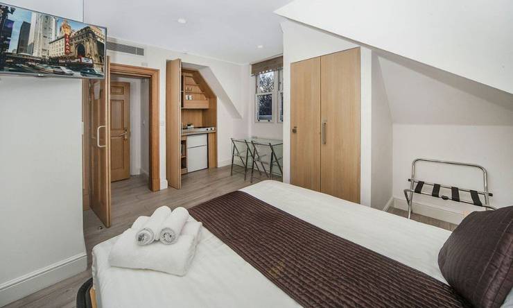 Apartment: double NOX Kensington London