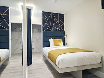 Single room  NOX Paddington London