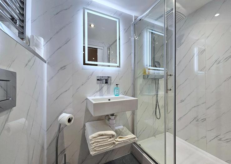 Habitación Doble Studio (planta baja, sin ventana) NOX Hyde Park Londres Habitación Doble Studio (planta baja, sin ventana) NOX Hyde Park Londres