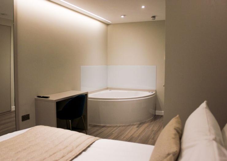 Doble con Jacuzzi NOX Richmond Londres Doble con Jacuzzi NOX Richmond Londres