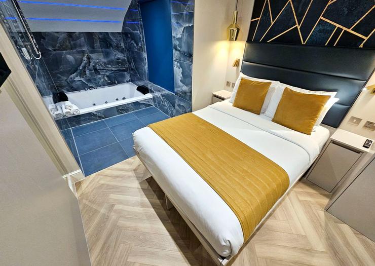 Signature Jacuzzi Suite NOX Earls Court Londres Signature Jacuzzi Suite NOX Earls Court Londres