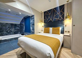 Signature Jacuzzi Suite NOX Earls Court Londres Signature Jacuzzi Suite NOX Earls Court Londres