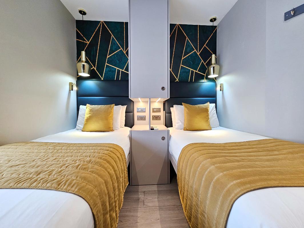 Twin Room NOX Hyde Park London