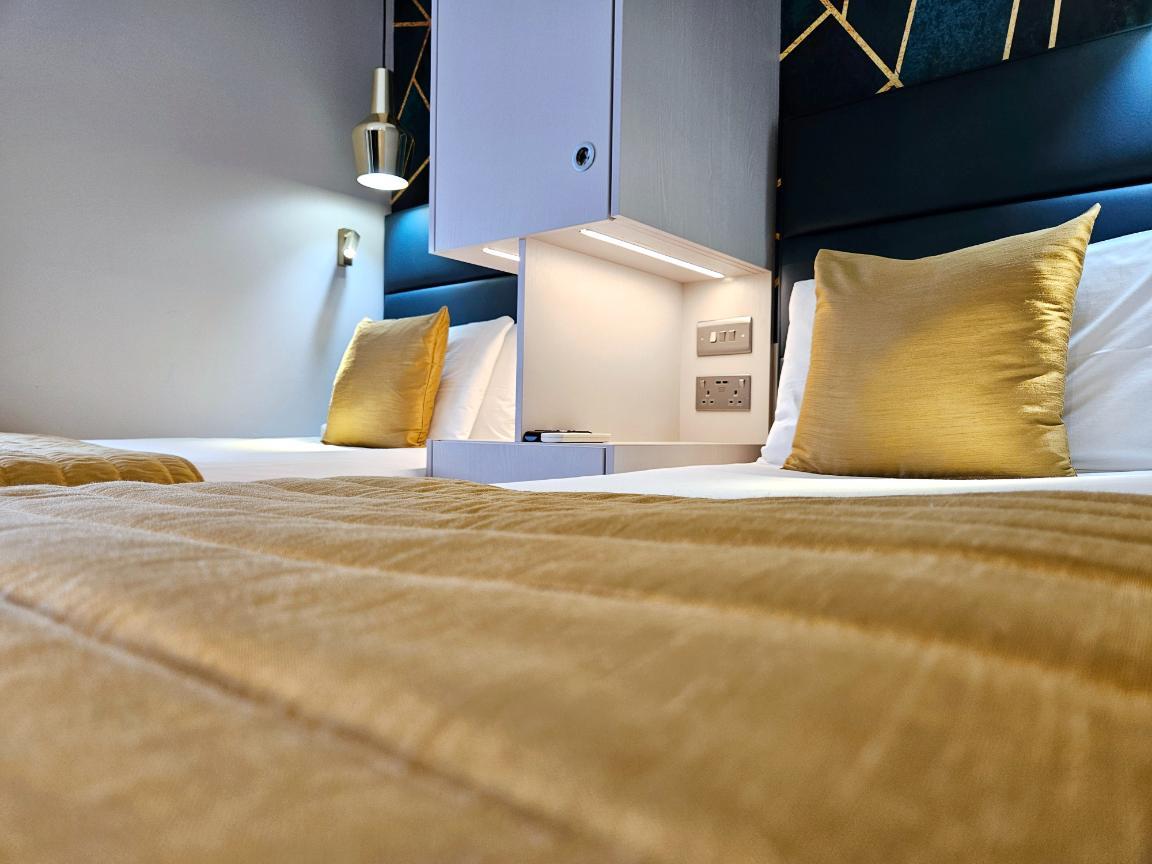 Twin Room NOX Hyde Park London