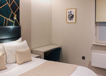 Double Studio with Jacuzzi NOX Richmond London Double Studio with Jacuzzi NOX Richmond London