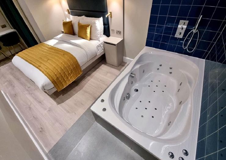 Signature Jacuzzi Suite NOX Edgware Road Londres Signature Jacuzzi Suite NOX Edgware Road Londres