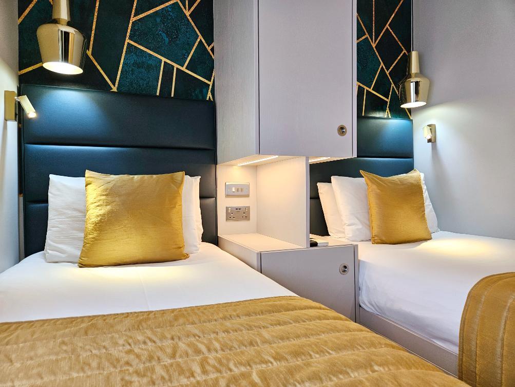 Twin Room NOX Hyde Park London
