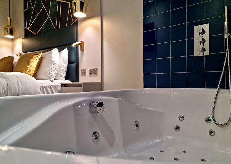 Signature Jacuzzi Suite NOX Edgware Road Londres Signature Jacuzzi Suite NOX Edgware Road Londres