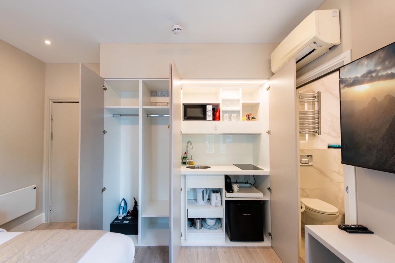 1 Double Bed NOX West Hampstead London