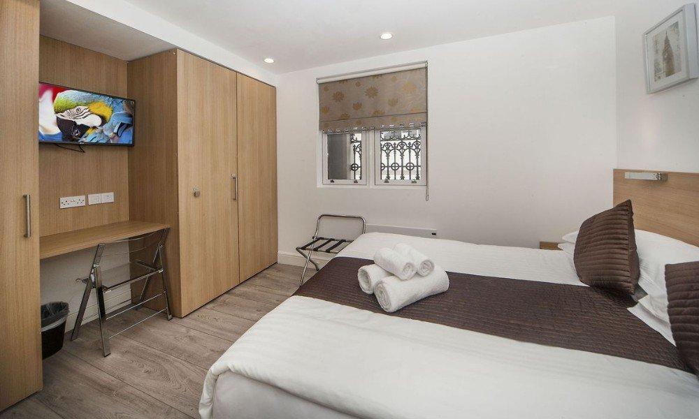 Apartment: Double NOX Kensington London