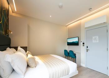 SMALL DOUBLE STUDIO River View NOX Richmond London SMALL DOUBLE STUDIO River View NOX Richmond London