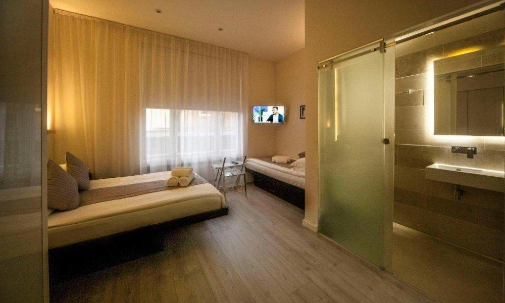 Studio: Triple NOX Kensington London