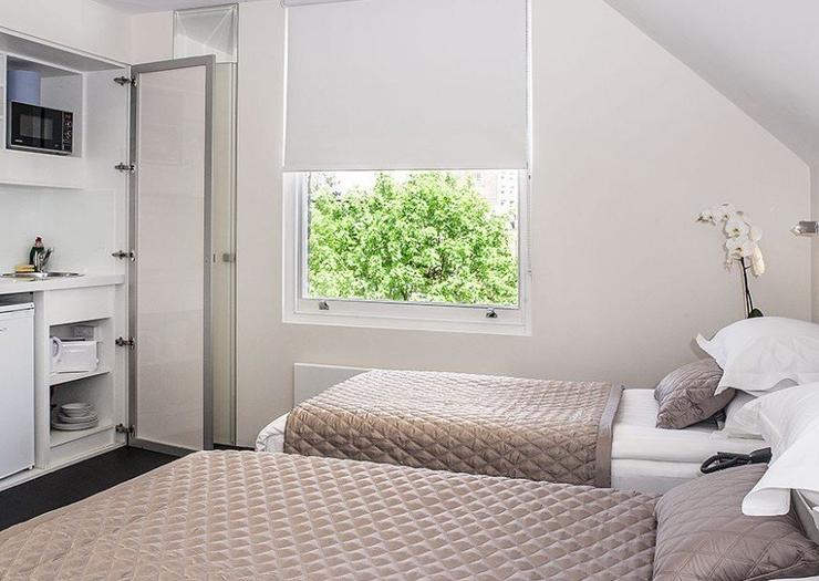 1 Double Bed & 1 Single Bed NOX Kensington London 1 Double Bed & 1 Single Bed NOX Kensington London