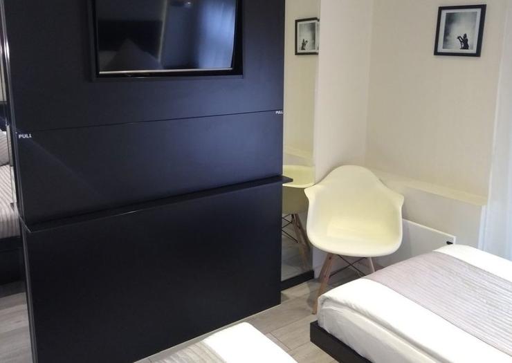 2 Single Beds NOX Kensington London 2 Single Beds NOX Kensington London